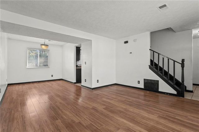 509 Village Square Court, Stone Mountain, GA 30083