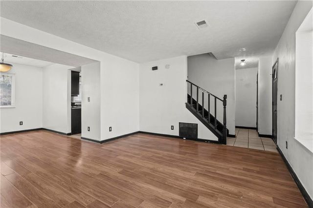 509 Village Square Court, Stone Mountain, GA 30083