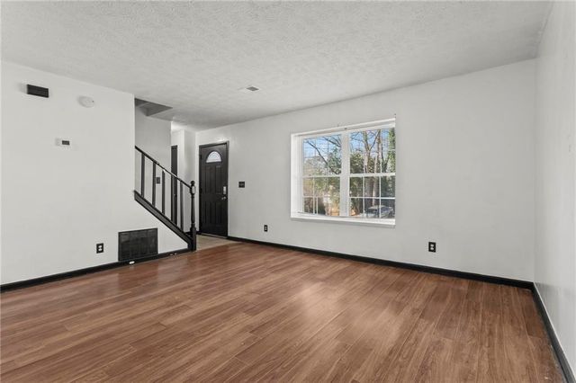 509 Village Square Court, Stone Mountain, GA 30083