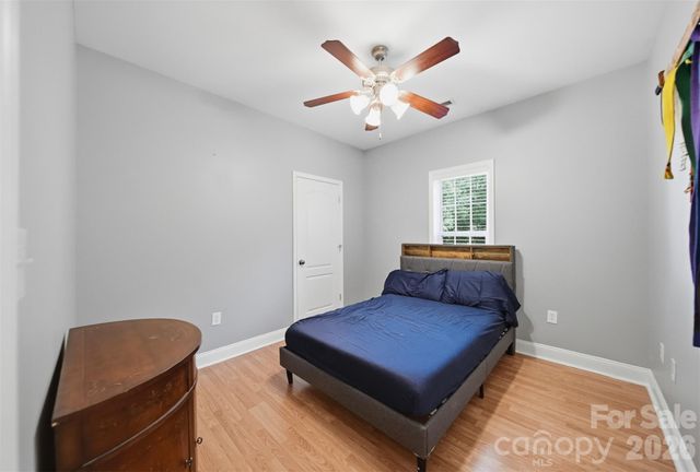1390 21st Avenue NE, Hickory, NC 28601