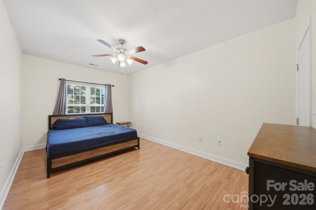 1390 21st Avenue NE, Hickory, NC 28601