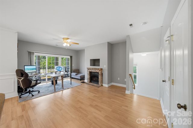 1390 21st Avenue NE, Hickory, NC 28601