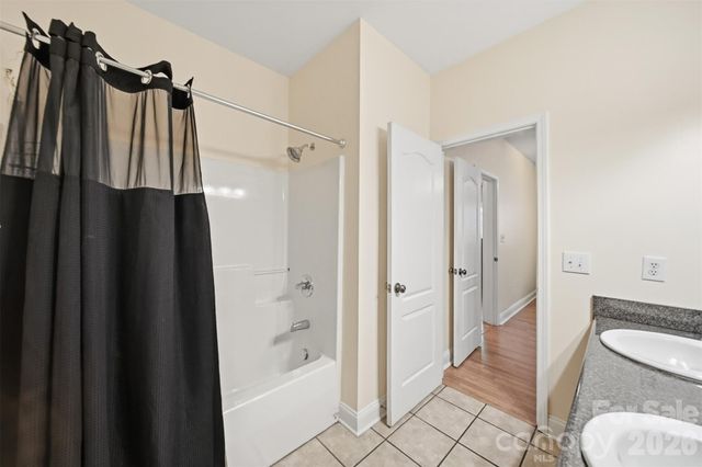 1390 21st Avenue NE, Hickory, NC 28601