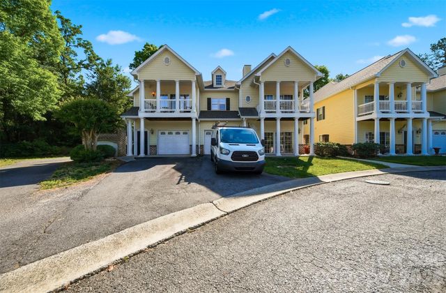 1390 21st Avenue NE, Hickory, NC 28601