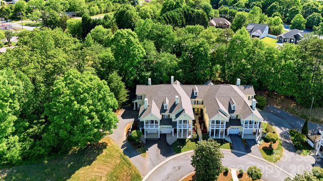 1390 21st Avenue NE, Hickory, NC 28601
