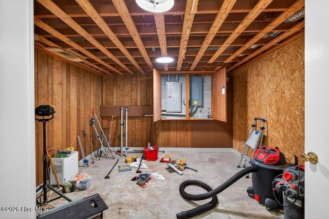 3 Hiawatha Lane, Havelock, NC 28532