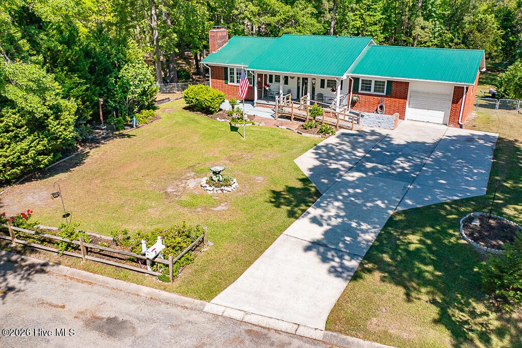 3 Hiawatha Lane, Havelock, NC 28532