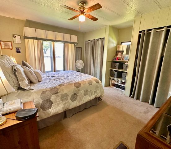 1336 Douglas Avenue 13, Montgomery, IL 60538