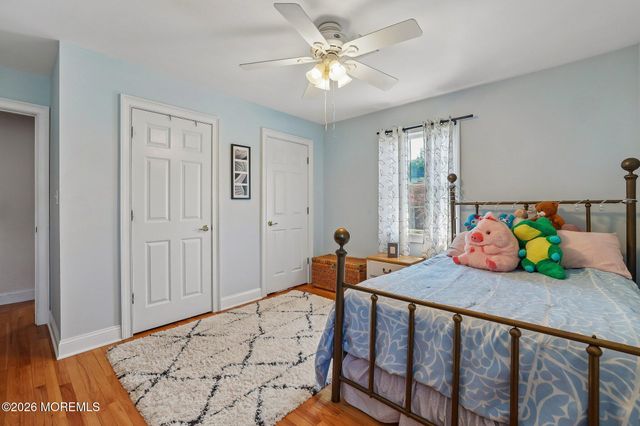 4 Oakwood Lane, Little Silver, NJ 07739