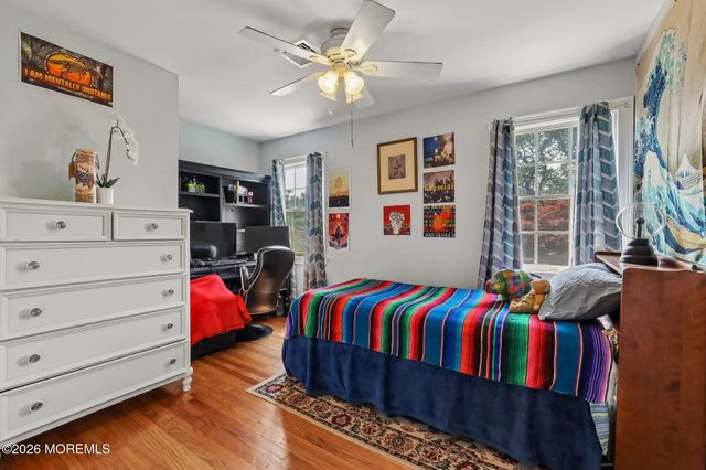 4 Oakwood Lane, Little Silver, NJ 07739