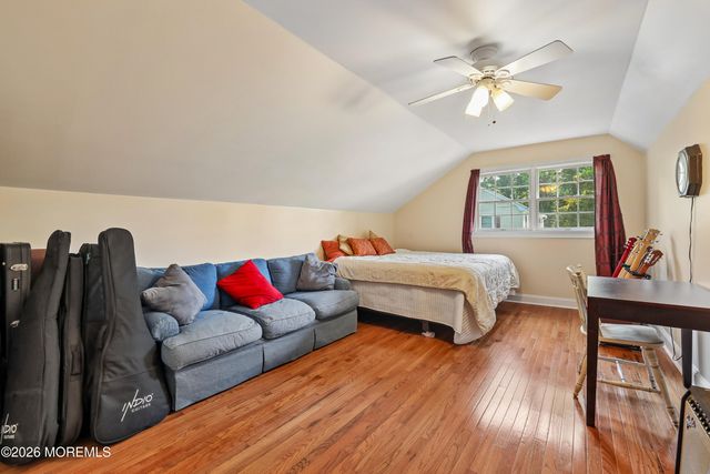 4 Oakwood Lane, Little Silver, NJ 07739