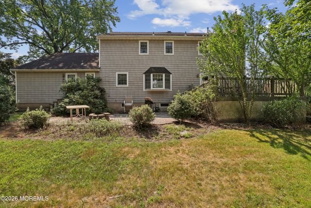4 Oakwood Lane, Little Silver, NJ 07739