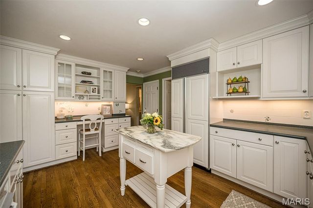 816 Twin Pine Drive, Kirkwood, MO 63122