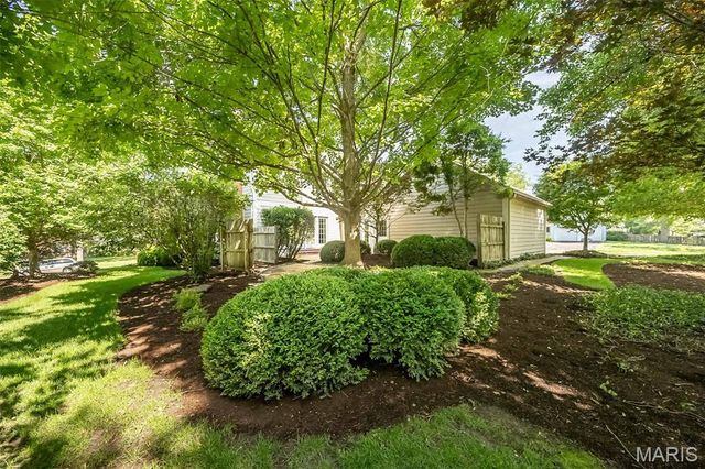 816 Twin Pine Drive, Kirkwood, MO 63122