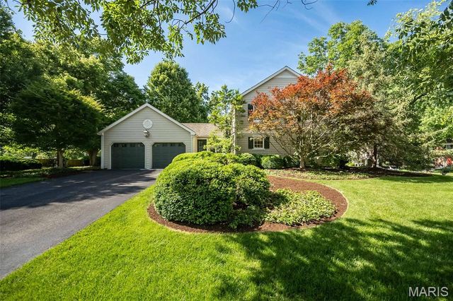 816 Twin Pine Drive, Kirkwood, MO 63122