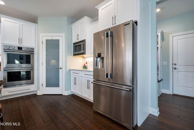 9541 Newbury Lane, Whitehouse, OH 43571