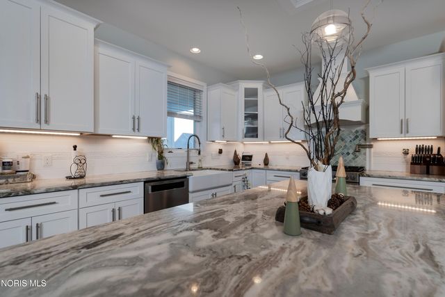 9541 Newbury Lane, Whitehouse, OH 43571