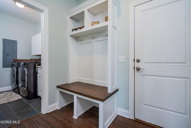 9541 Newbury Lane, Whitehouse, OH 43571