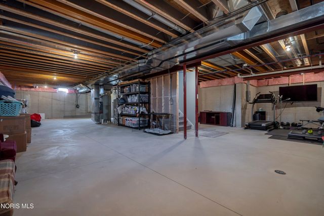 9541 Newbury Lane, Whitehouse, OH 43571