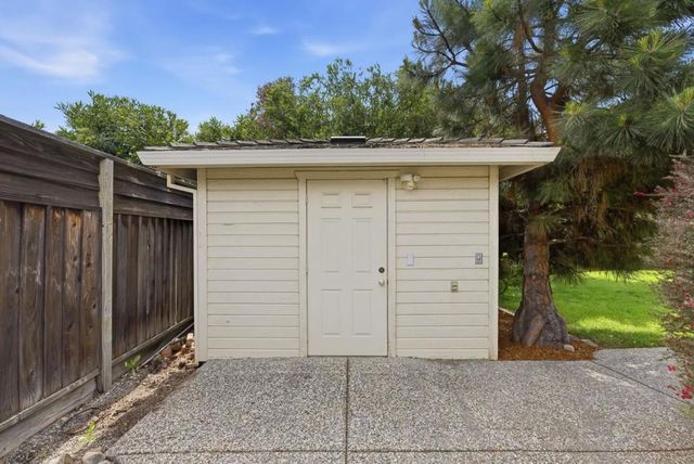 12817 Saratoga Glen Court, Saratoga, CA 95070