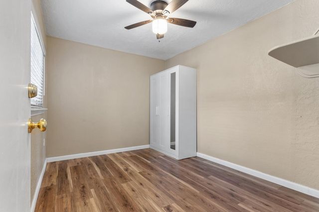 482 De Mar Dr, Sacramento, CA 95831