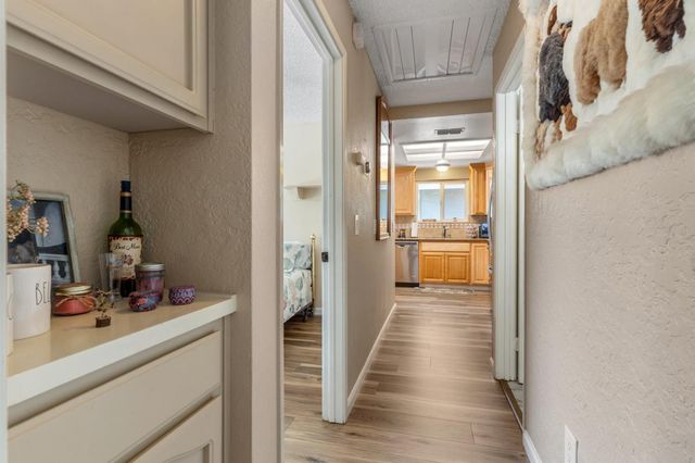 482 De Mar Dr, Sacramento, CA 95831