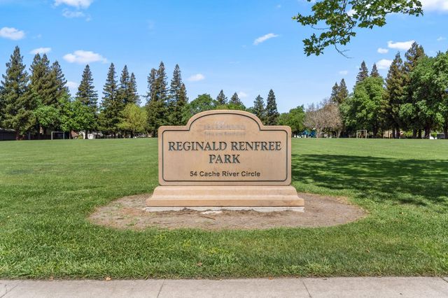 482 De Mar Dr, Sacramento, CA 95831