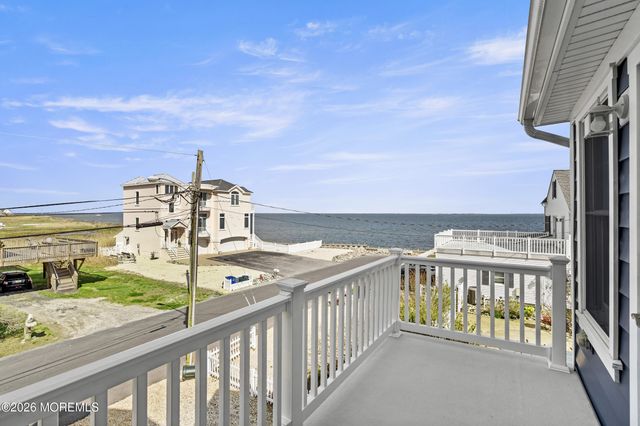 56 Beacon Drive, Waretown, NJ 08758