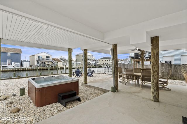 56 Beacon Drive, Waretown, NJ 08758