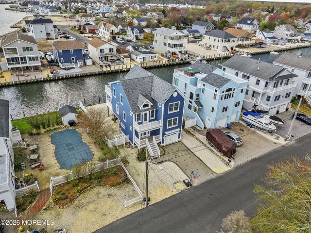56 Beacon Drive, Waretown, NJ 08758