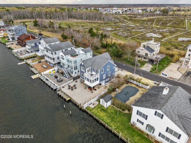 56 Beacon Drive, Waretown, NJ 08758