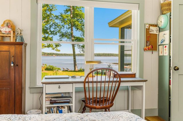 267 Durham Point Road, Durham, NH 03824
