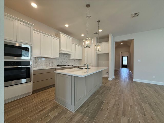 42615 Mystery Lane, Magnolia, TX 77354