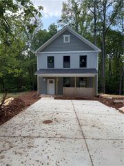 3705 Crusade Drive, Winston-salem, NC 27101
