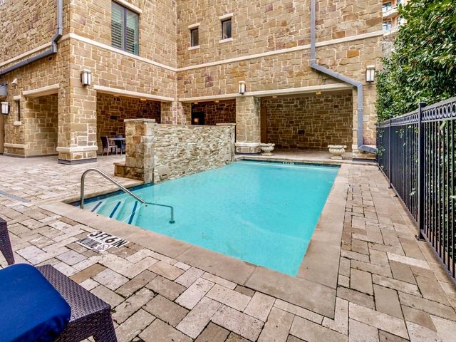 2811 Hood Street B, Dallas, TX 75219