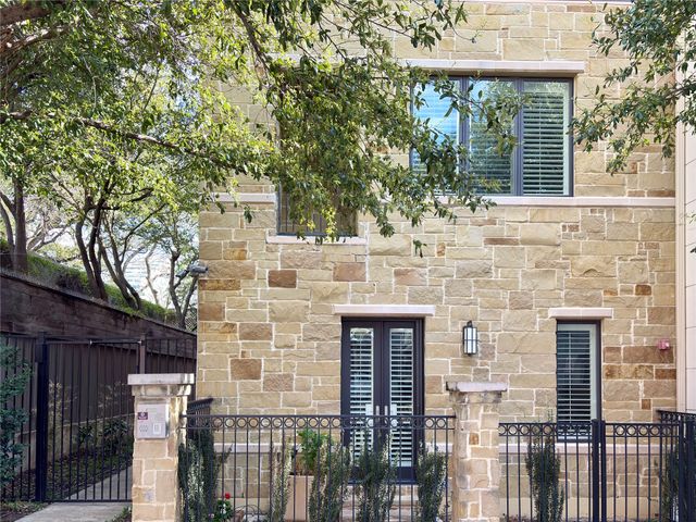 2811 Hood Street B, Dallas, TX 75219