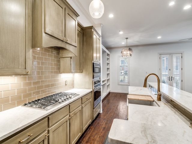 2811 Hood Street B, Dallas, TX 75219