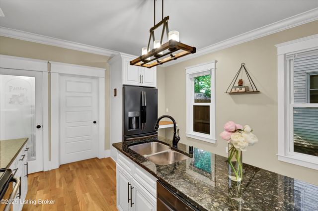 177 Coral Ave, Louisville, KY 40206