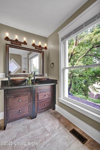 177 Coral Ave, Louisville, KY 40206