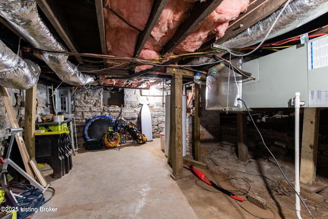 177 Coral Ave, Louisville, KY 40206