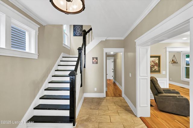 177 Coral Ave, Louisville, KY 40206