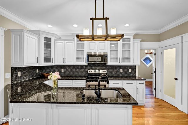 177 Coral Ave, Louisville, KY 40206