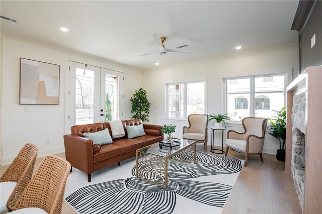 1310 Bella Vista Road, Bentonville, AR 72712