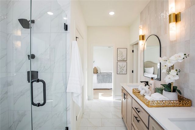 1310 Bella Vista Road, Bentonville, AR 72712