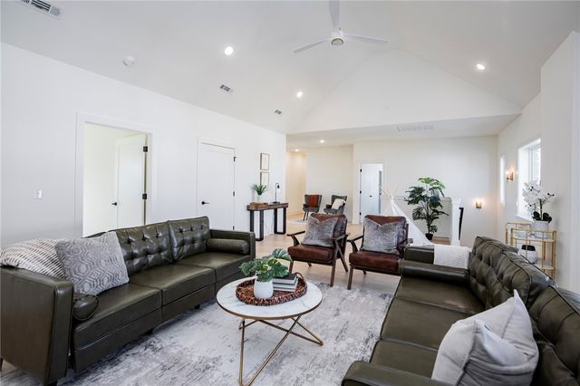 1310 Bella Vista Road, Bentonville, AR 72712