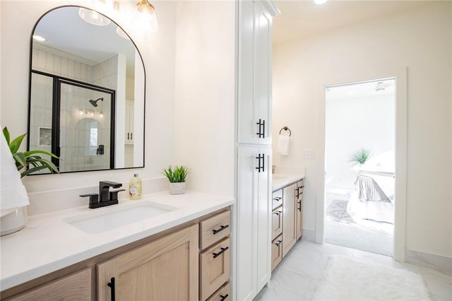 1310 Bella Vista Road, Bentonville, AR 72712