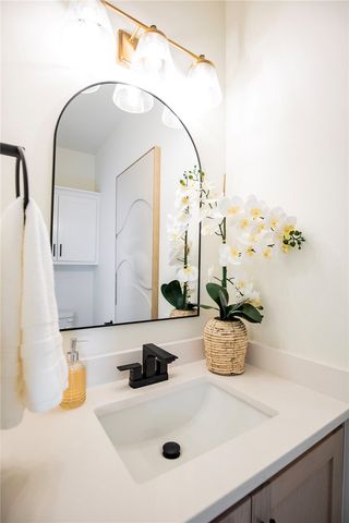 1310 Bella Vista Road, Bentonville, AR 72712