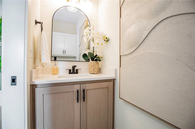 1310 Bella Vista Road, Bentonville, AR 72712