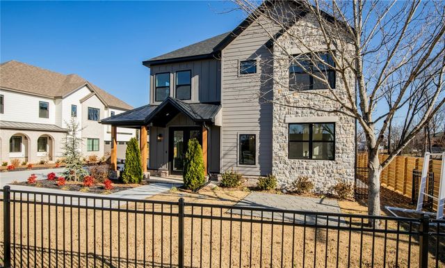 1310 Bella Vista Road, Bentonville, AR 72712