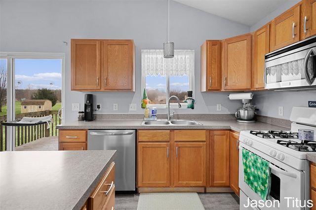 7563 Red Cedar Drive, Cedar Springs, MI 49319